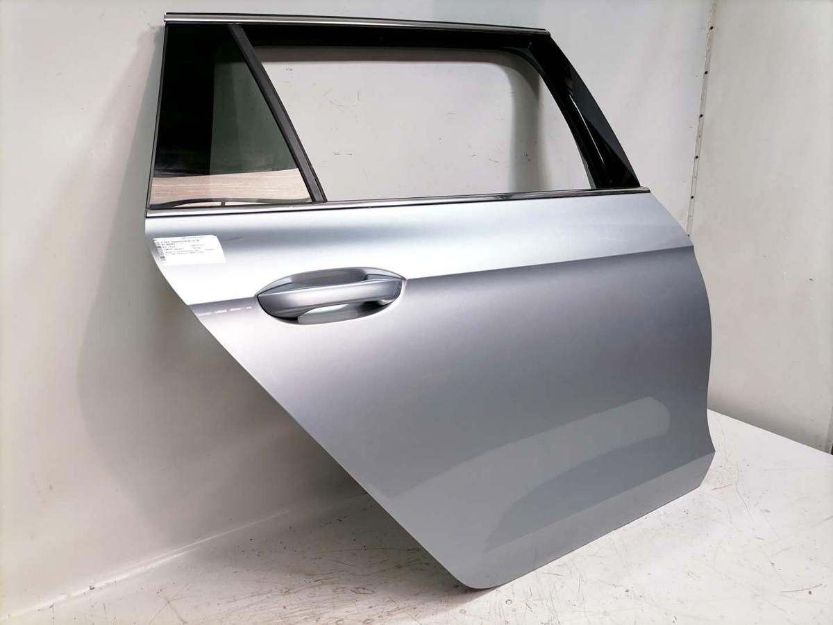 VW Passat B9 original Tür hinten rechts LM7P Oyster Silver Kombi Variant Rohbau Bj.2024